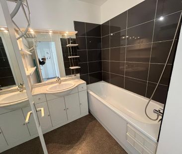 Location Appartement 2 pièces Meublé 45m² THIAIS 94320 - Photo 2