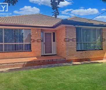 14 Fairless St, Shepparton - Photo 2