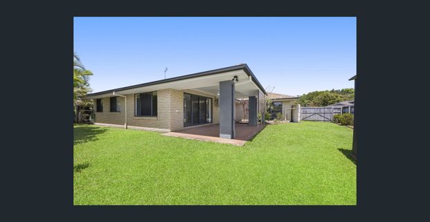 THE PERFECT FAMILY HOME - AVAILABLE NOW! - Photo 1