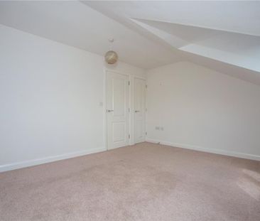 3 bedroom semi-detached house to rent - Photo 6