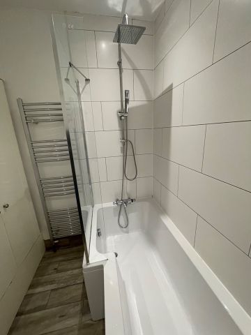 2 Bed Flat, Boundaries Road, SW12 - Photo 2