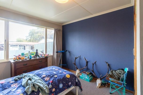 Comfortable Living in Windsor - Photo 1