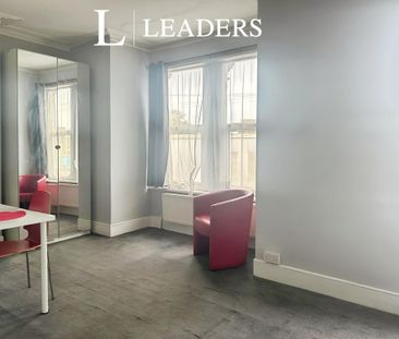 6 bedroom terraced house to rent - Photo 1