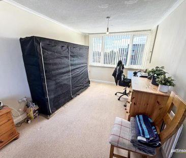 3 bedroom semi-detached bungalow to rent - Photo 5