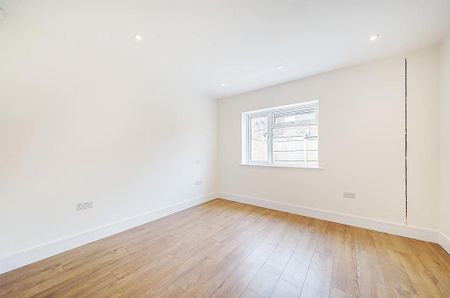 2 bedroom bungalow to rent - Photo 2