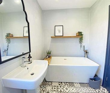 Seafield Avenue, Crosby, Liverpool, L23 - Photo 5