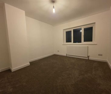 3 bedroom house to rent - Photo 2