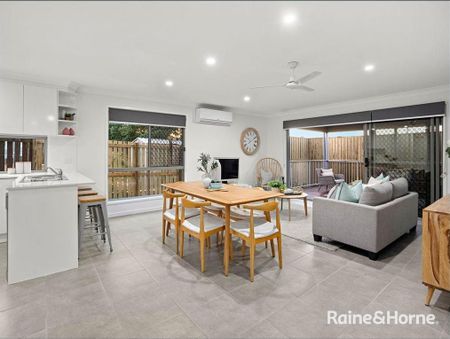 Convenient Living in Albany Creek - Photo 2