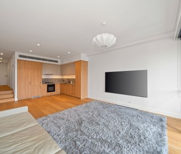 Brand New Large One Double Bedroom Apartment with Terrace - Photo 1