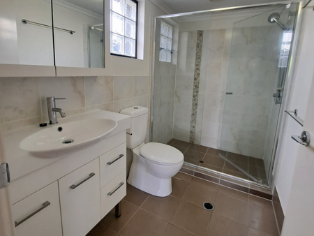 Unit 2, 31 Grays Road, Gaythorne, QLD - Photo 4