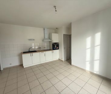 Location Appartement 2 pièces 27m² CHATEAUBRIANT 44110 - Photo 3