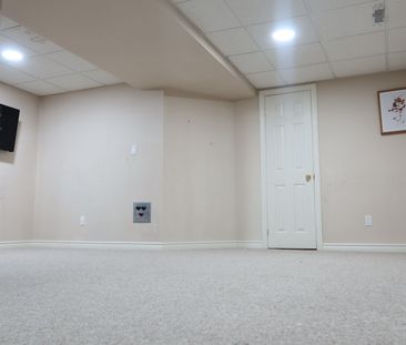 For Lease - 6905 Glory Court, Mississauga, Ontario - Photo 4
