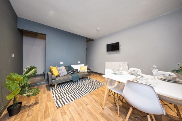 Aston Road, Nuneaton, CV11 5EJ - Photo 1