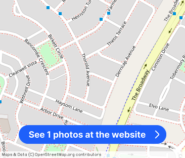 STUNNING FAMILY HOME!! - Photo 1