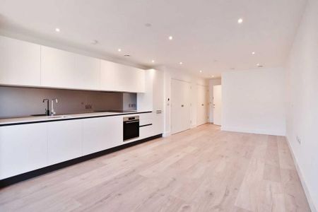 Studio to rent - Photo 2