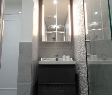 1 Bed Flat, Richmond Grove, M13 - Photo 3