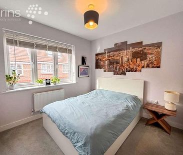 Louden Square, Earley, Reading, RG6 - Photo 5