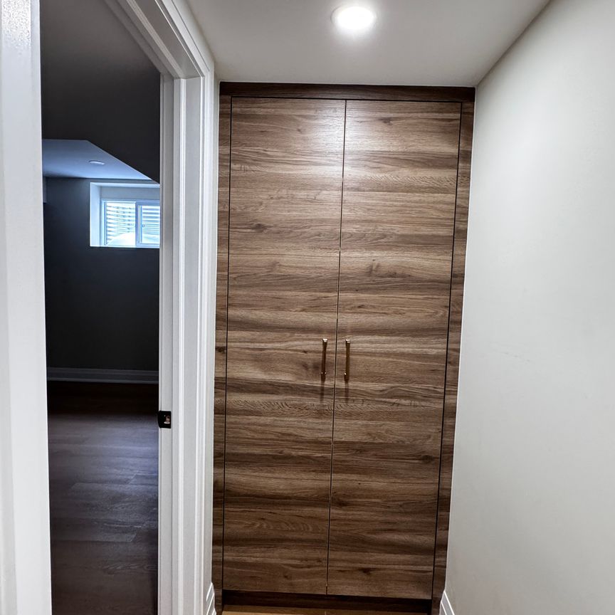 For Lease - 9 Delevan Court Unit# B2, Richmond Hill, Ontario - Photo 1