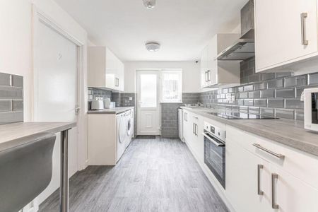 1 bedroom house of multiple occupation to rent - Photo 5