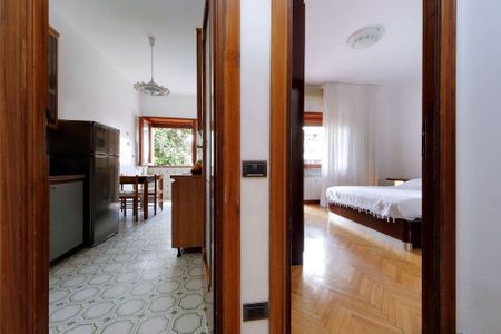 Via Fossato di Vico, Rome, Lazio 00100 - Photo 5