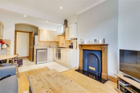 Nightingale Mansions, 46-48 Nightingale Lane, Clapham South, London, SW12 8TN - Photo 5