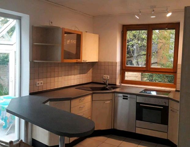 Wohnung in hübschem Reihenhäuschen in Stuttgart- Luginsland - Foto 1