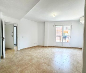 Apartamento de alquiler en Calle San Sebastian, Parque Europa - Los... - Photo 5