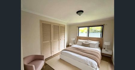 Rare Riverside Family Retreat - 4 Bedrooms + Rumpus + Pool - Photo 4