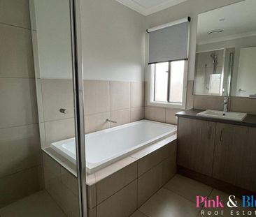 24 Bellview Drive, Rockbank, Vic 3335 - Photo 2