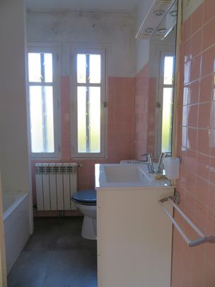 Maison + Garage 940€ H.C , proche rue salomon reinach, Nîmes - Photo 1