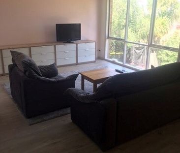 Sunbury - Photo 6