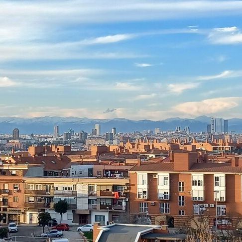 Piso de alquiler en Plaza de San Diego, Palomeras Bajas - Photo 1