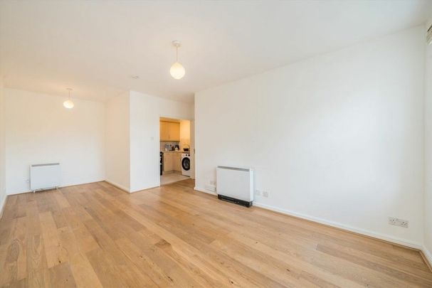 Pickering Close, Hackney, E9 - Photo 1