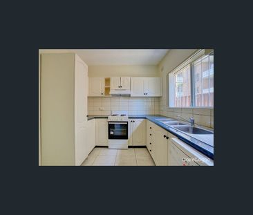 2 Bedroom Apartment for rent at Wiley Park !!!!! - Photo 5