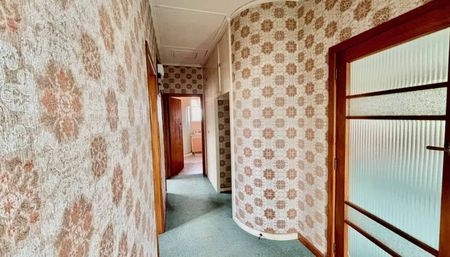 Retro Original Condition - 3 Bedroom - Photo 5