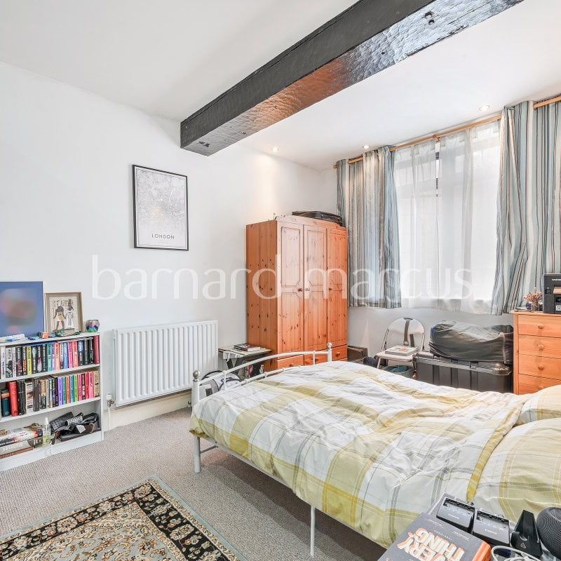 Reigate Road, EPSOM - Photo 1