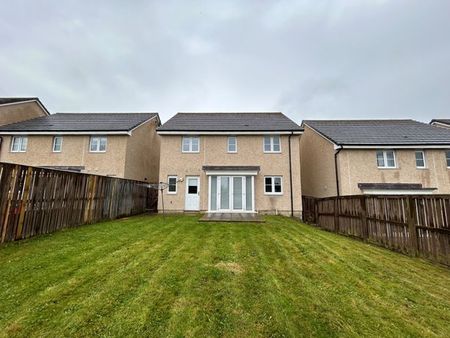 15 Boynds Drive, AB51 6AW, Inverurie - Photo 2