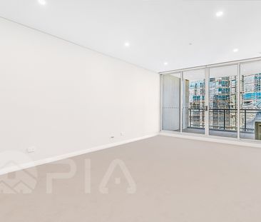 Luxury Apartment For Lease***Level 12 with Study*** - Photo 2