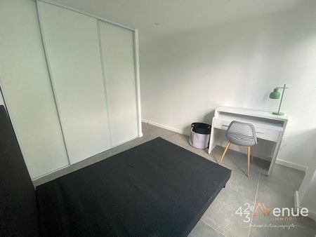 Hyper Centre T2 Meublé avec Terrasse A LOUER - Photo 3