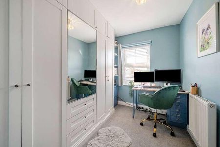 Foxglove Close, Chertsey, Surrey, KT16 - Photo 5