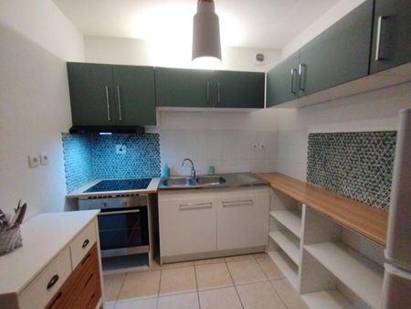 Appartement 2 pièces 45m2 MARSEILLE 14EME 773 euros - Photo 5