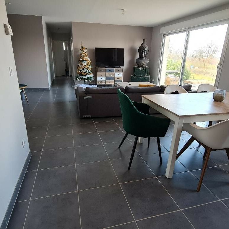 Location Maison 4 pièces 100m² PRADINES 46090 - Photo 1