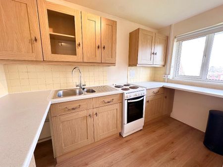 1 bedroom flat to rent - Photo 3