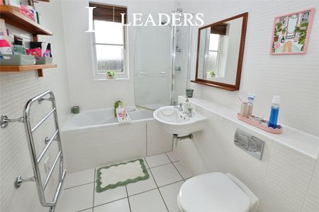 2 bedroom apartment to rent Propelair Way, Colchester, Essex, CO4 - Photo 4