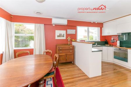 Lovely family home - Photo 3