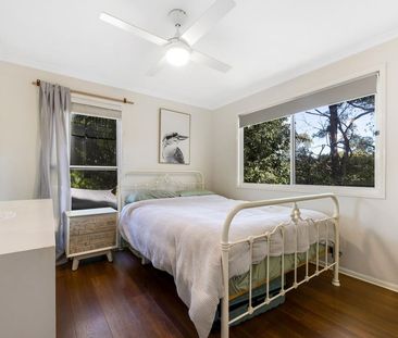 Charming Leafy Retreat - Character Home with Deck, Privacy & Style - Photo 6