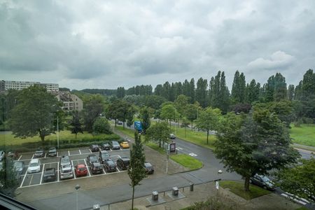 Ruim appartement met terras - Photo 3