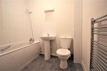 Wrotham Road, Gravesend, DA11 - Photo 4