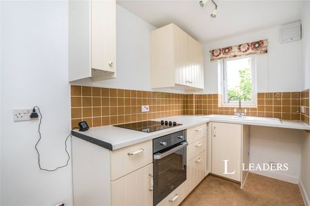 1 bedroom apartment to rent Lees Lane, Gosport, PO12 - Photo 2