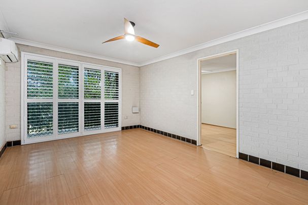 Convenient Locale - Minutes from Penrith Westfield & Nepean Hospital! - Photo 1